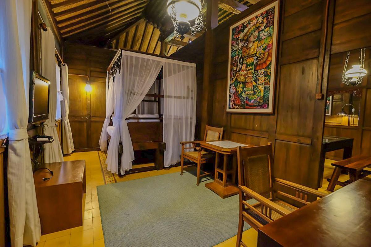 Rumah Stroberi Organic Farm & Family Lodge Лембанг Екстериор снимка